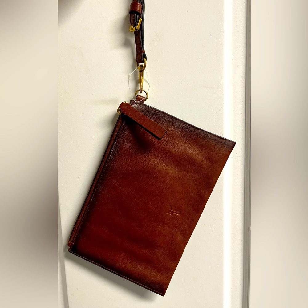 FRYE LEATHER WRISTLET